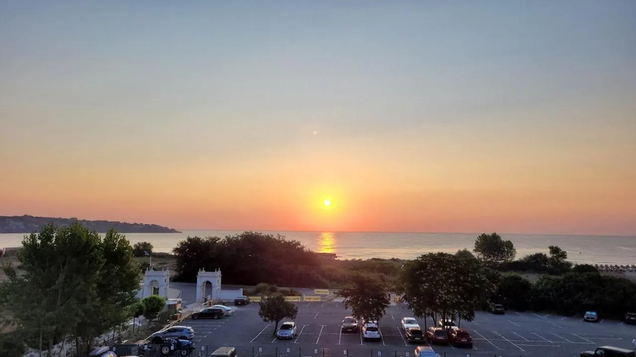 Green Life Sunrise Sozopol